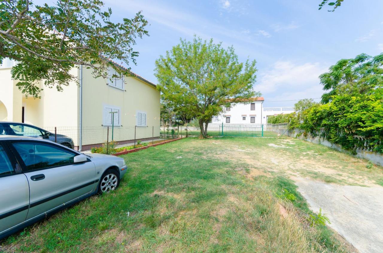 Apartments Sime Лопар Екстер'єр фото