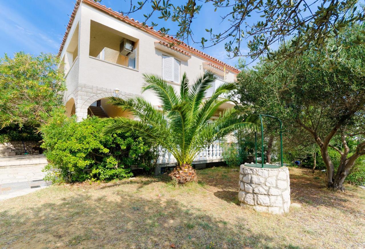 Apartments Sime Лопар Екстер'єр фото