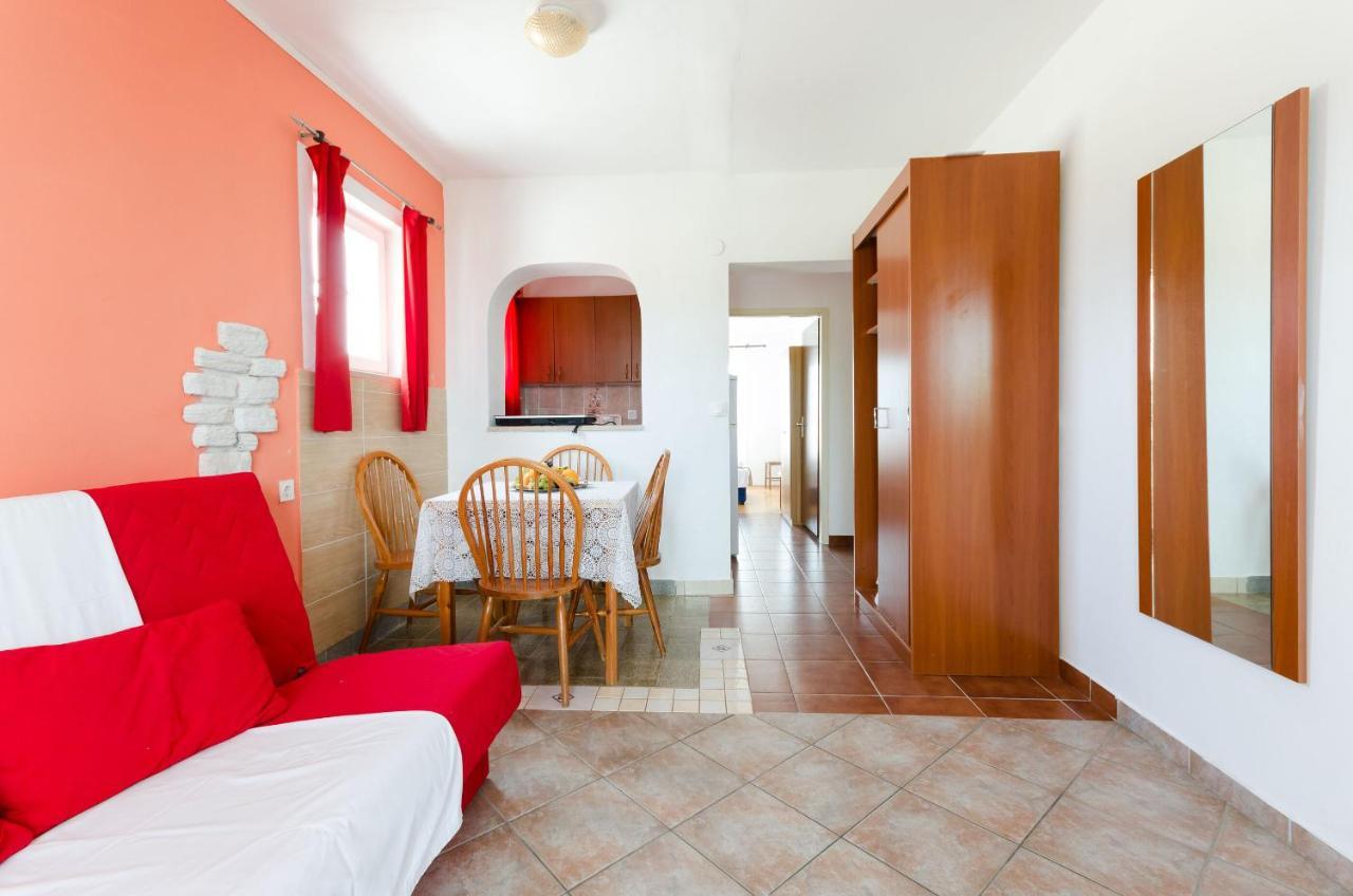 Apartments Sime Лопар Екстер'єр фото