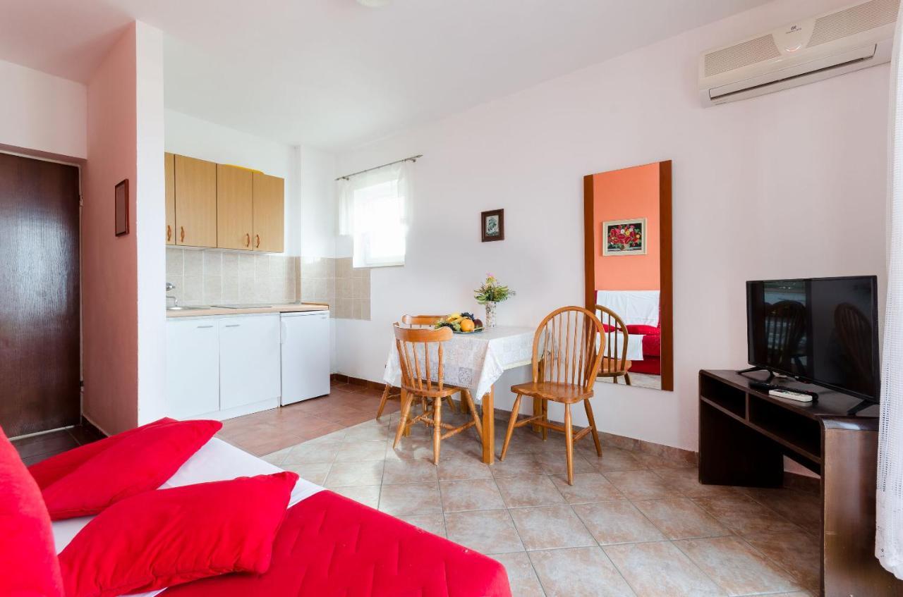 Apartments Sime Лопар Номер фото