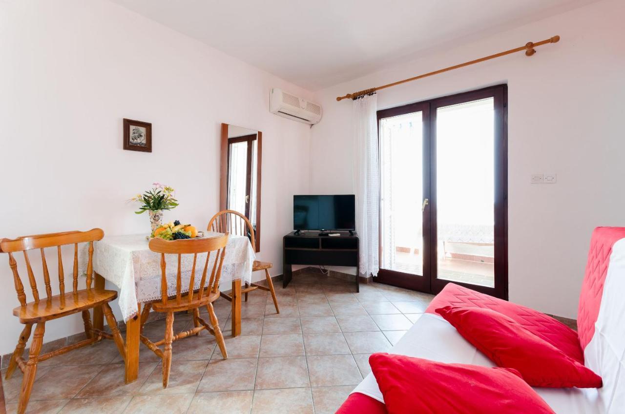 Apartments Sime Лопар Номер фото