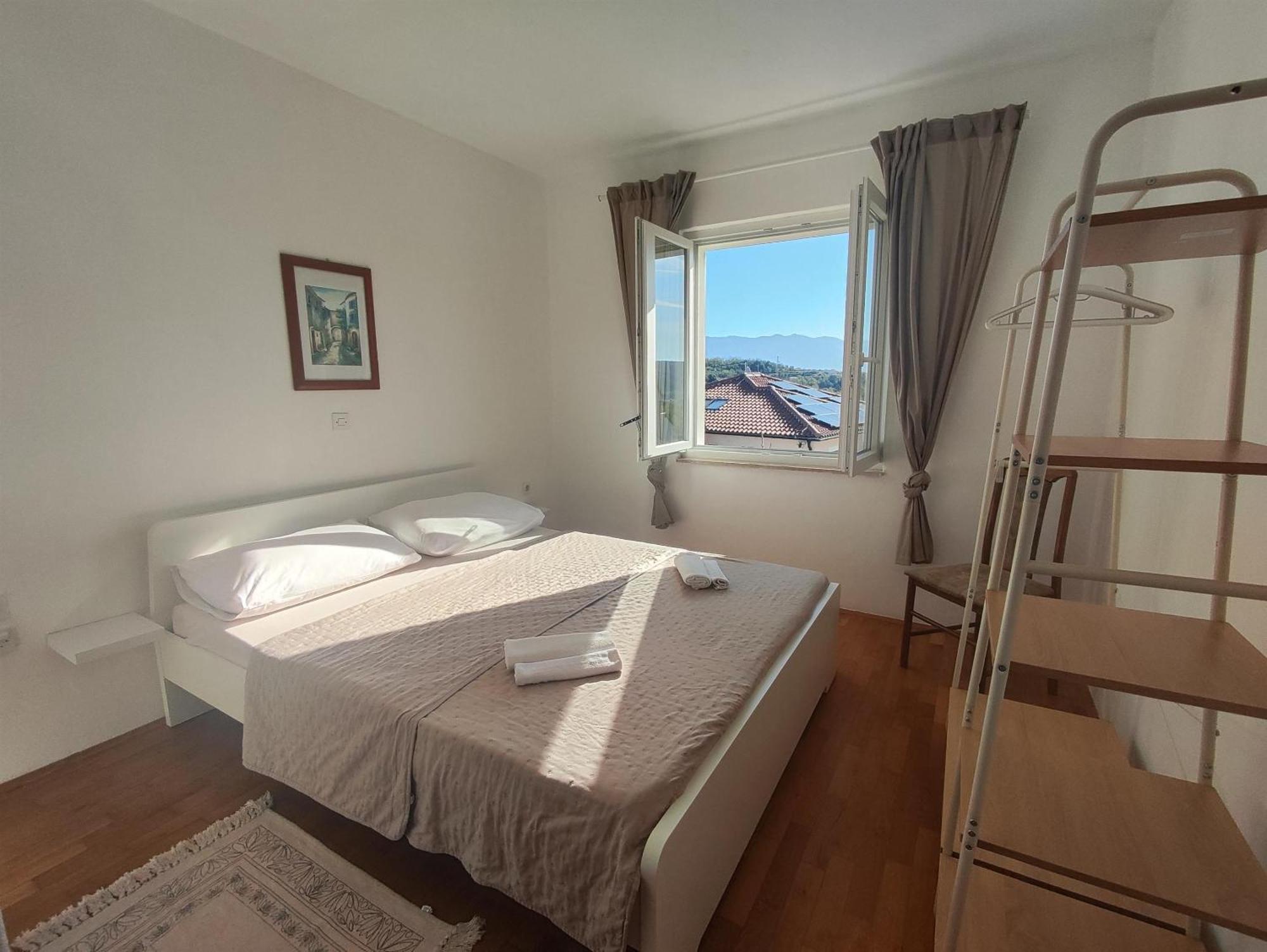 Apartments Sime Лопар Екстер'єр фото